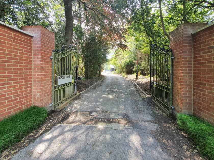 Main entrance to grounds | New Forest Annexe, Hordle, Lymington