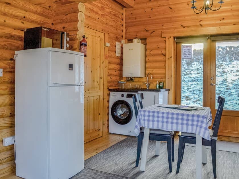 Dining Area | Scotsview - Glenbeag Mountain Lodges, Spittal of Glenshee