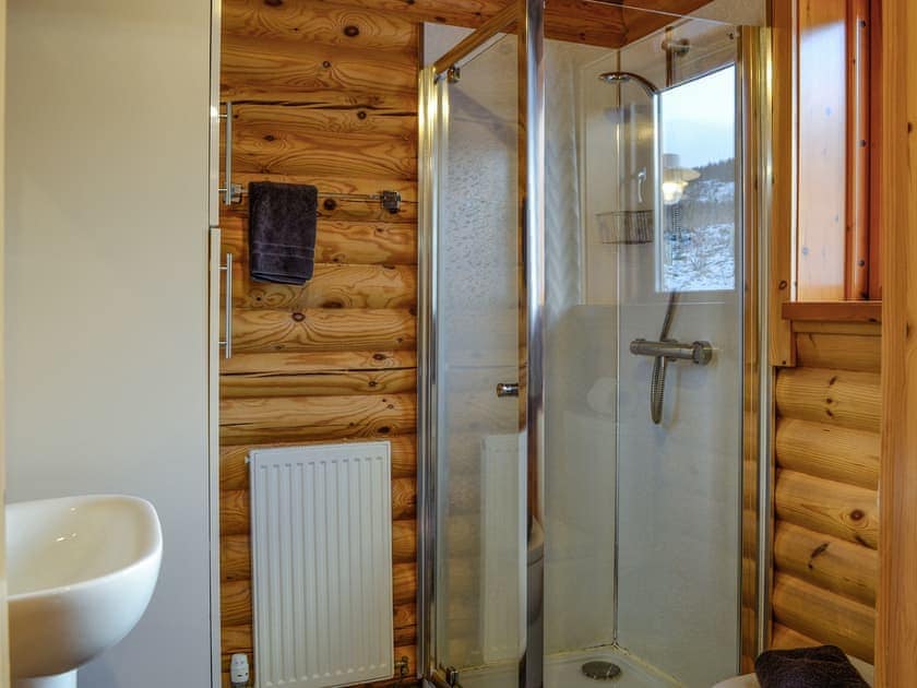 Shower room | Scotsview - Glenbeag Mountain Lodges, Spittal of Glenshee