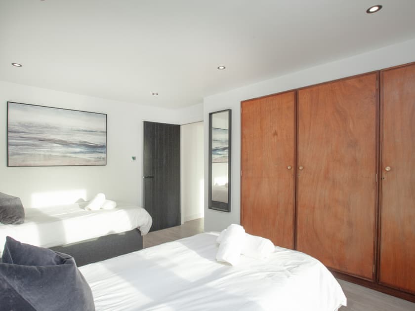 Twin bedroom | Dehra Dun, Torpoint