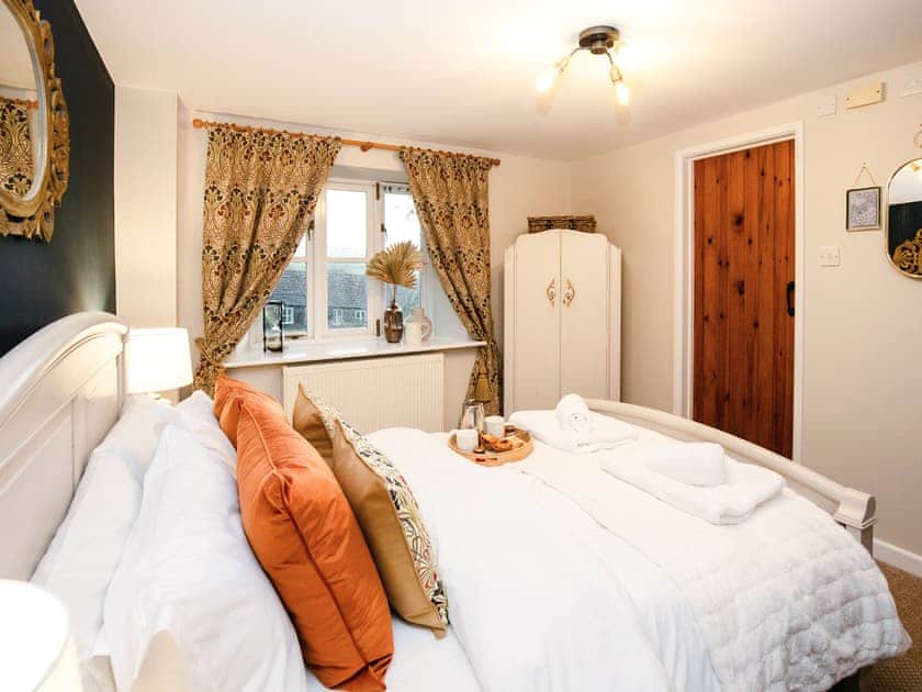 Double bedroom | Stable Cottage - Rudge Farm Cottages, Chilcombe, near Bridport