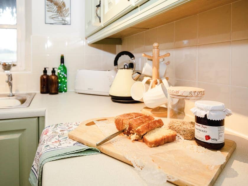 Kitchen | Stable Cottage - Rudge Farm Cottages, Chilcombe, near Bridport
