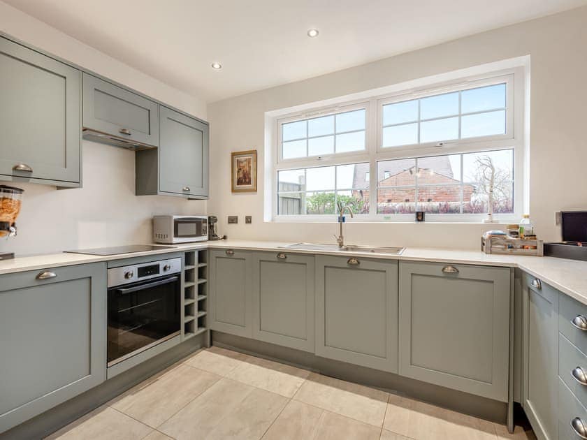Kitchen | The Granary Villa - The Granary Hotel, Shenstone