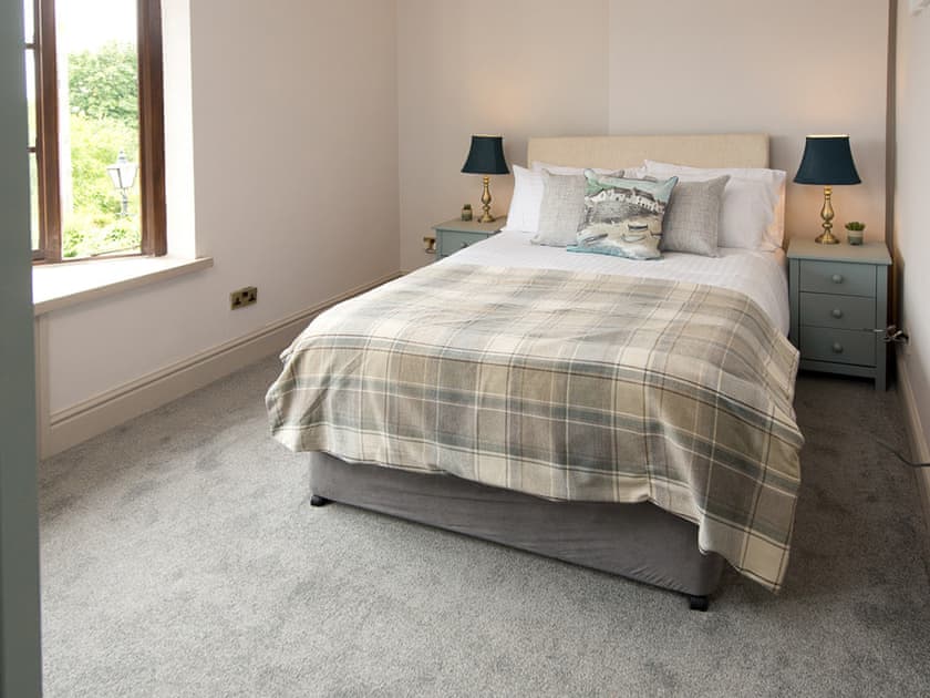 King bedroom  | Crown Inn, Woolhope, near Ledbury