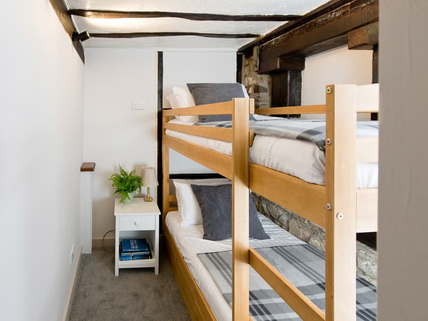Bunk bedroom | Crown Inn, Woolhope, near Ledbury