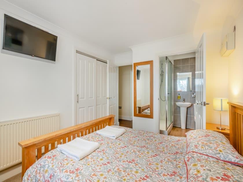 Double bedroom | The Willows, Sea Palling