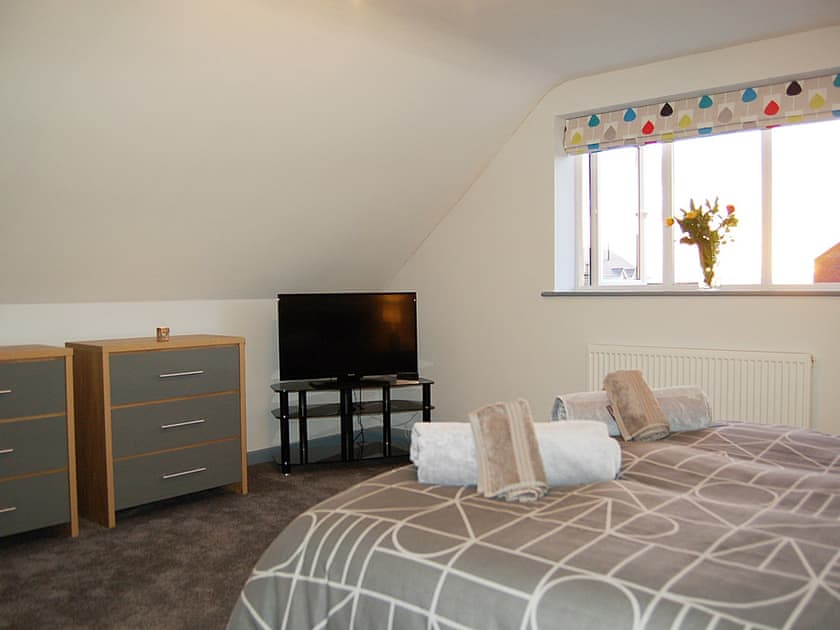 Double bedroom | Sena Tor Burs, Tywyn, near Aberdovey