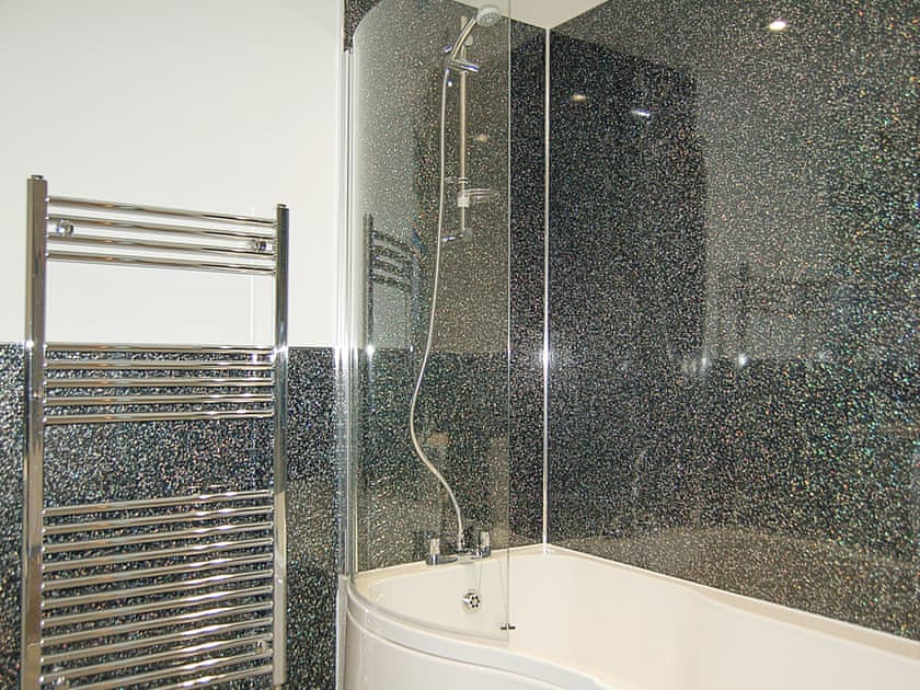 Bathroom | Sena Tor Burs, Tywyn, near Aberdovey