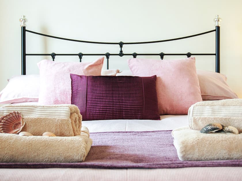 Double bedroom | Cadair View, Tywyn