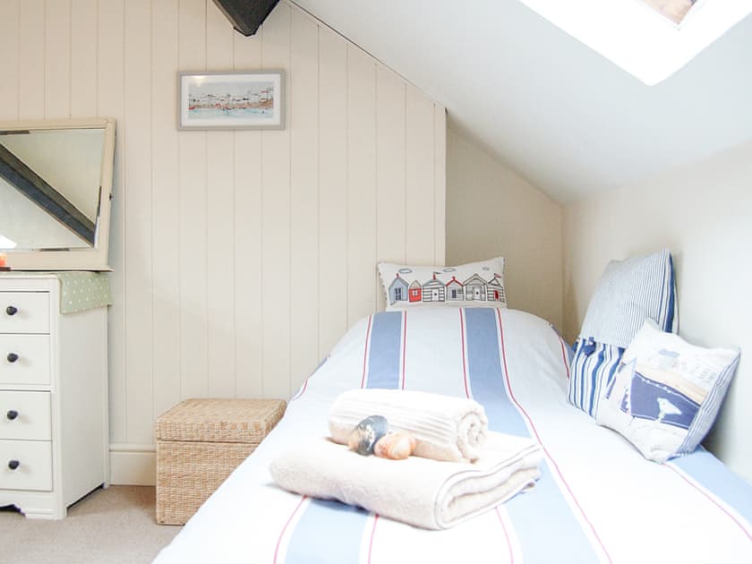 Single bedroom | Cadair View, Tywyn