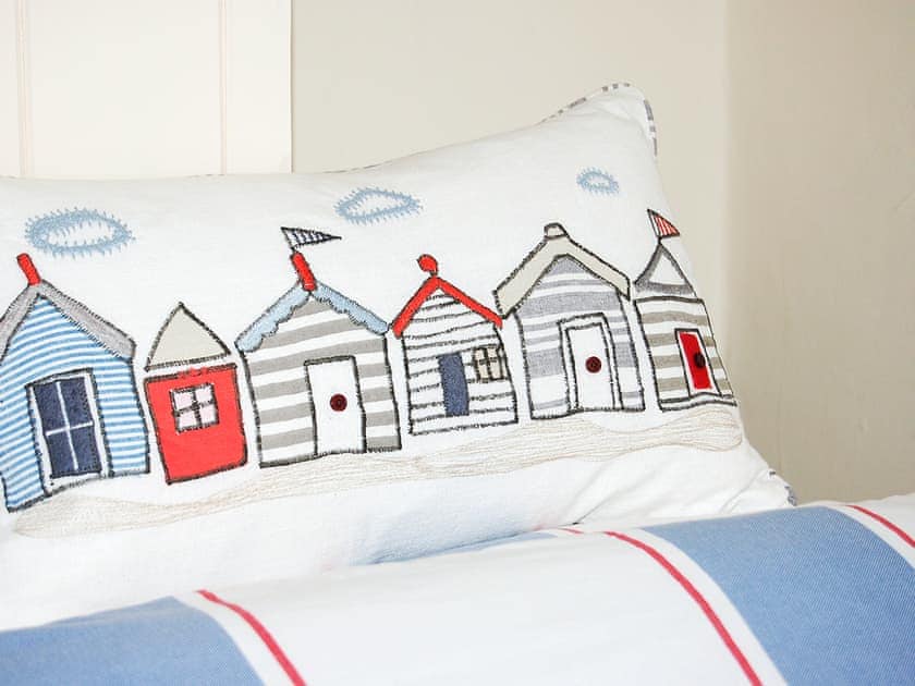 Single bedroom | Cadair View, Tywyn