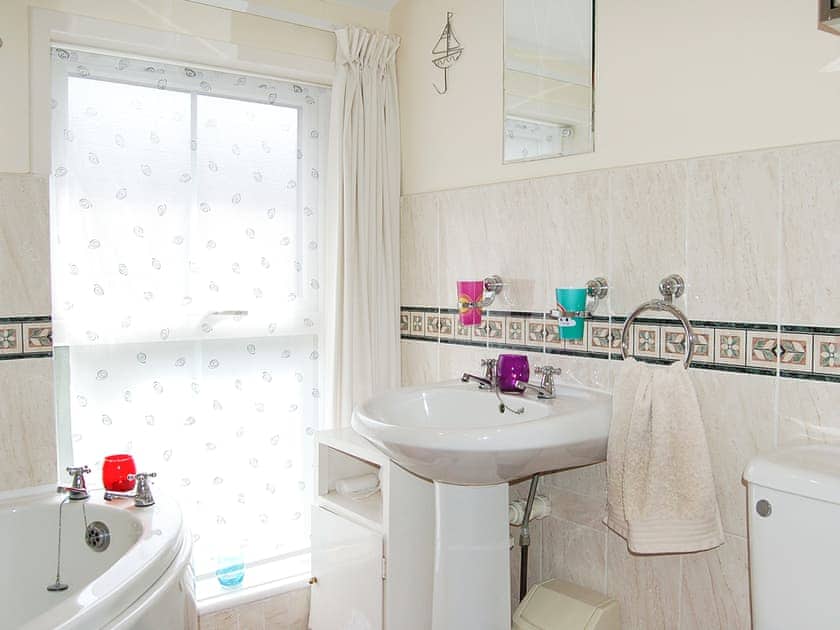 Bathroom | Cadair View, Tywyn