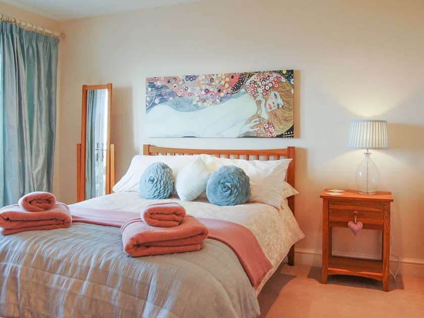 Master bedroom | Sunset Bay Designer Beach House, Tywyn