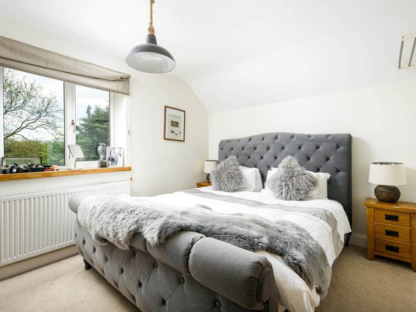 Double bedroom | Willis House - Willis House and Willis Barn, Iron Acton