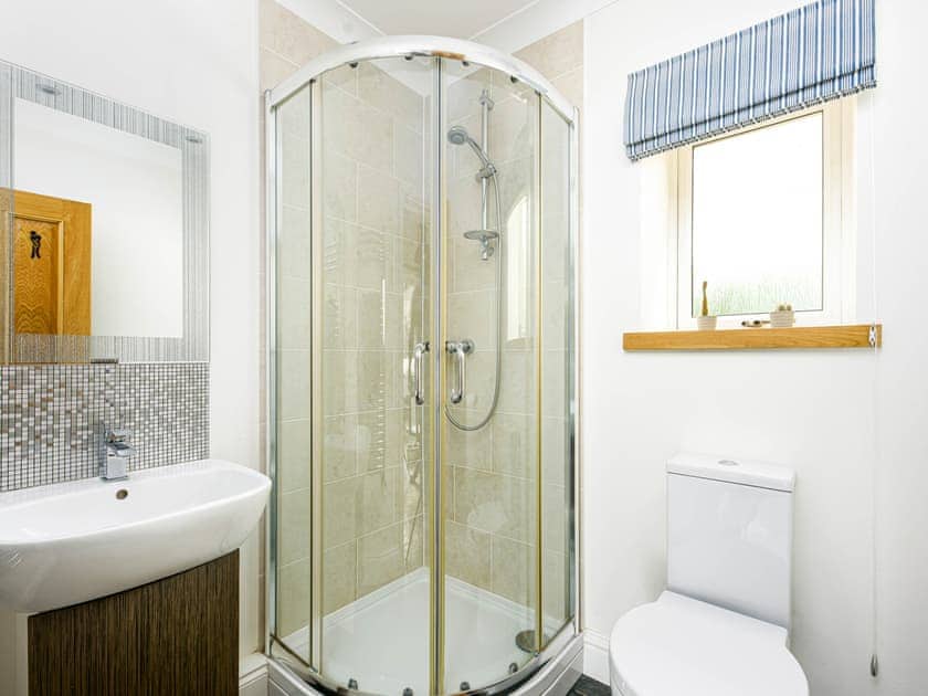 Shower room | Willis House - Willis House and Willis Barn, Iron Acton