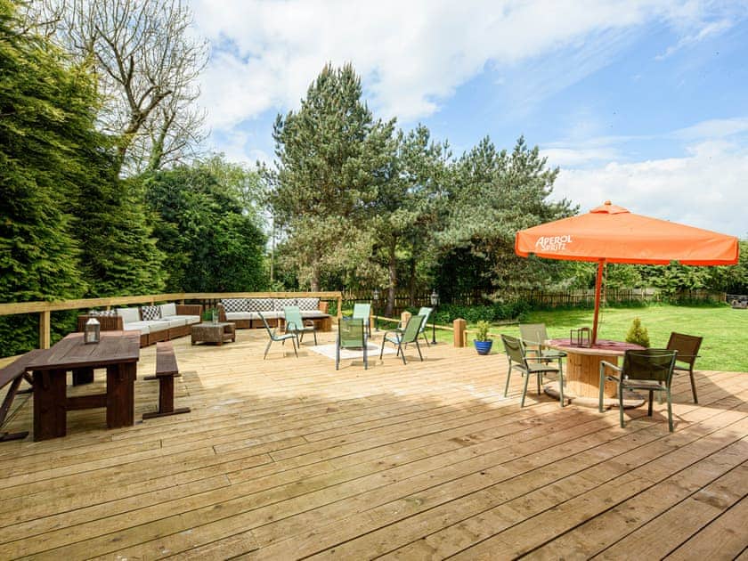 Decking | Willis House - Willis House and Willis Barn, Iron Acton