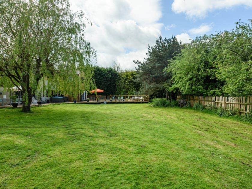 Garden | Willis House - Willis House and Willis Barn, Iron Acton