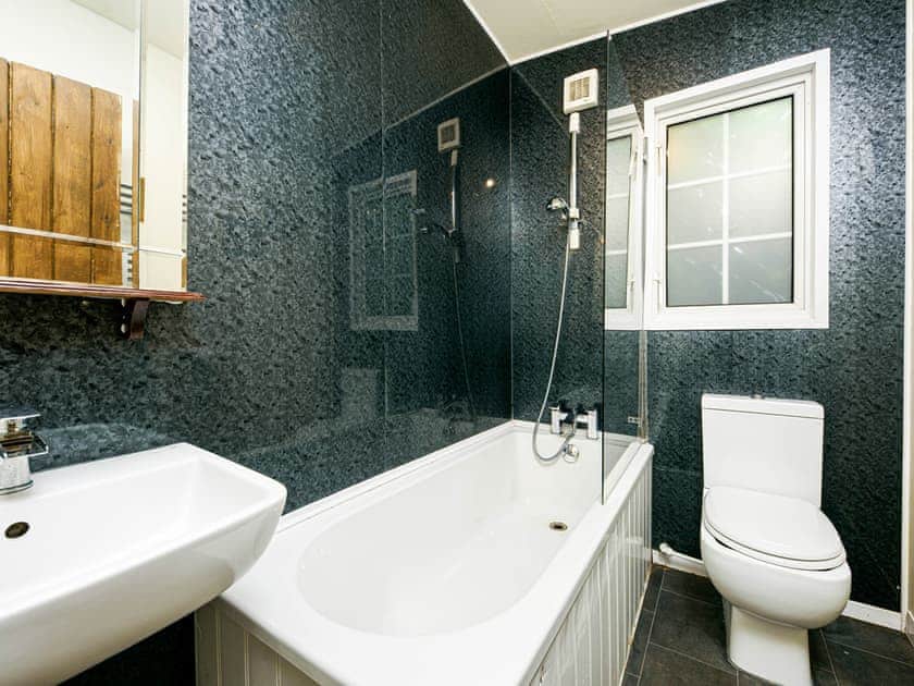 Bathroom - Cabin 1 | The Pines - Wick Properties, Wick