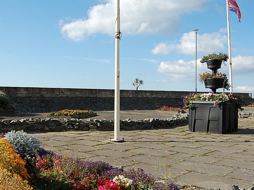 Surrounding area | Sand Dune Sea View Apartment, Barmouth
