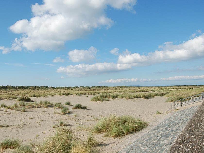 Surrounding area | Sand Dune Sea View Apartment, Barmouth