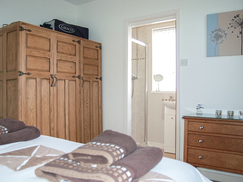 Double bedroom | Swn Y Tonnau, Tywyn. near Aberdovey