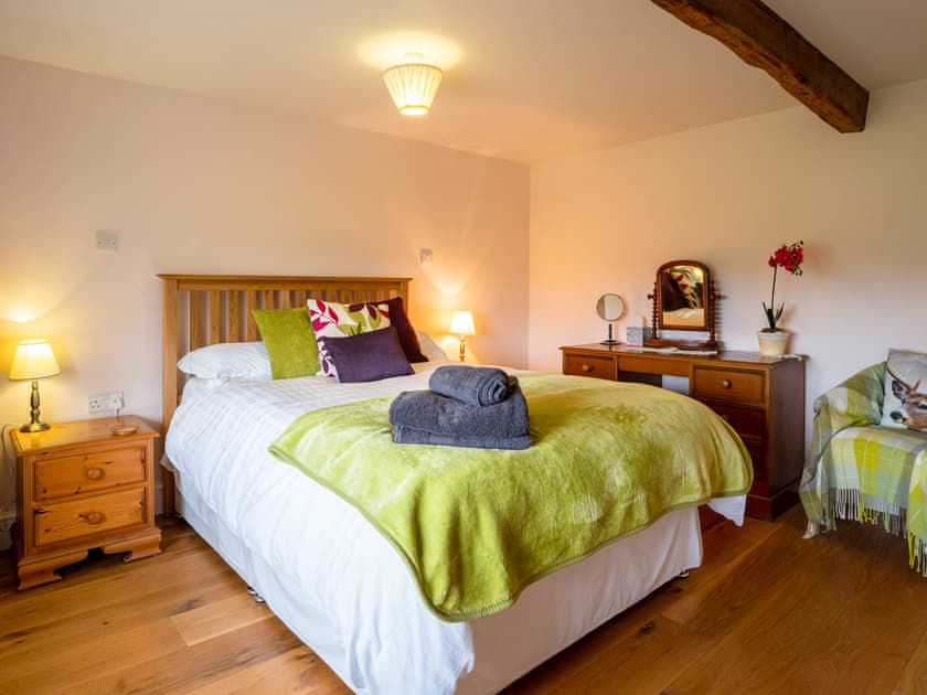 Double bedroom | Rimmers Farmhouse, Wichenford, near Worcester