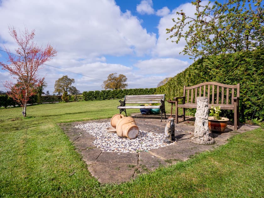 Garden | Rimmers Farmhouse, Wichenford, near Worcester