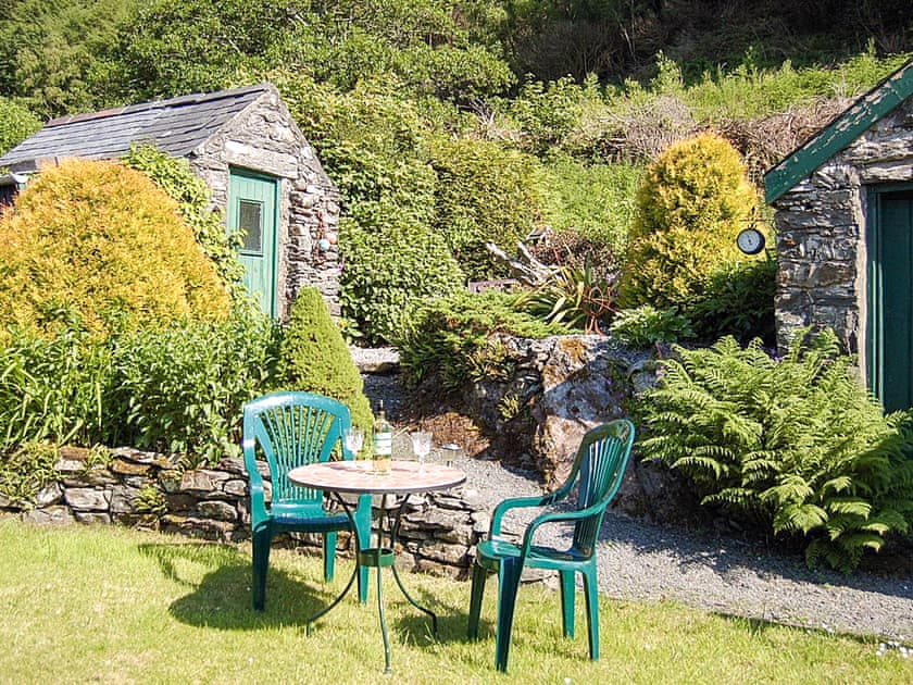 Garden | Tre-Allt Cottage, Dolgellau