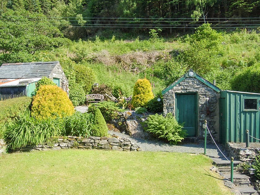 Garden | Tre-Allt Cottage, Dolgellau
