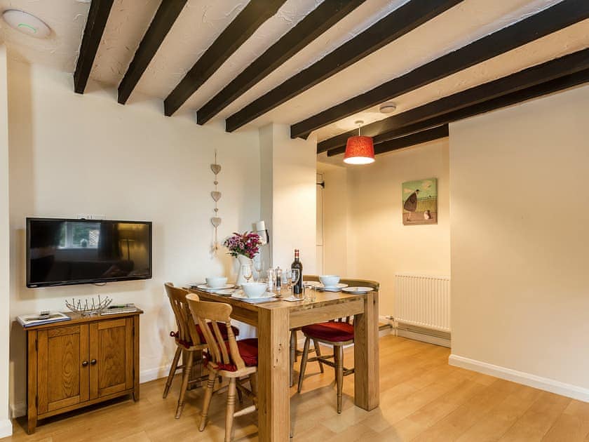Dining Area | Fry’s Barn - Home Farm Cottages, Winscombe