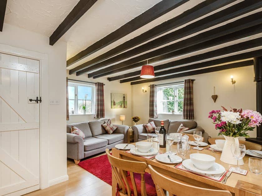 Living room/dining room | Fry’s Barn - Home Farm Cottages, Winscombe