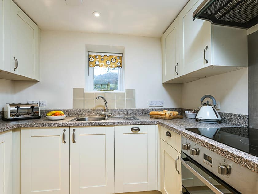 Kitchen | Fry’s Barn - Home Farm Cottages, Winscombe