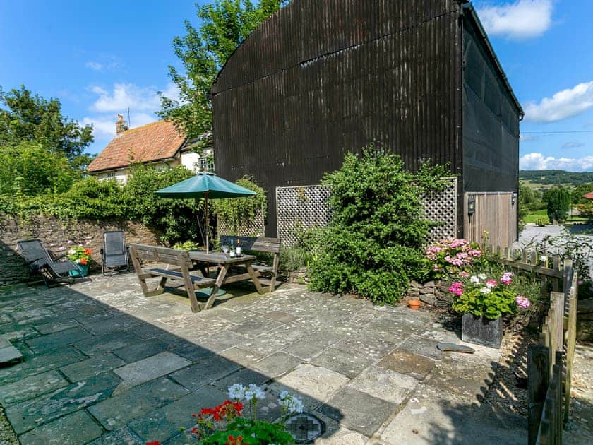Outdoor area | Fry’s Barn - Home Farm Cottages, Winscombe