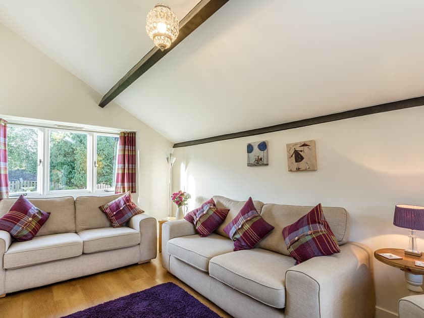 Living room | Granary - Home Farm Cottages, Winscombe