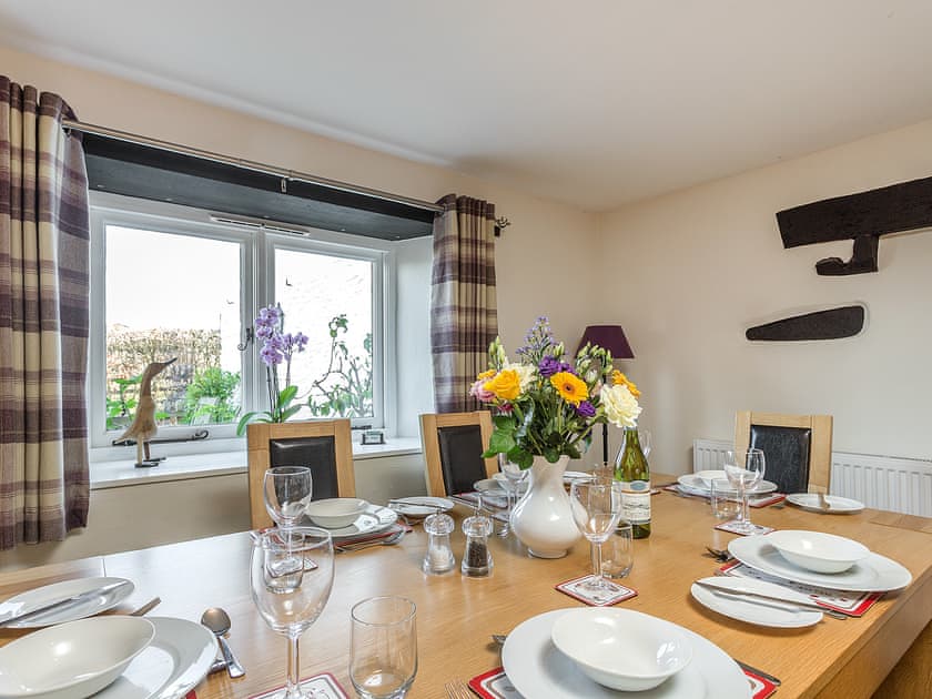 Dining Area | Granary - Home Farm Cottages, Winscombe