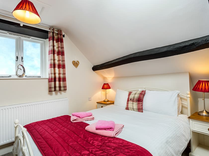 Double bedroom | Granary - Home Farm Cottages, Winscombe