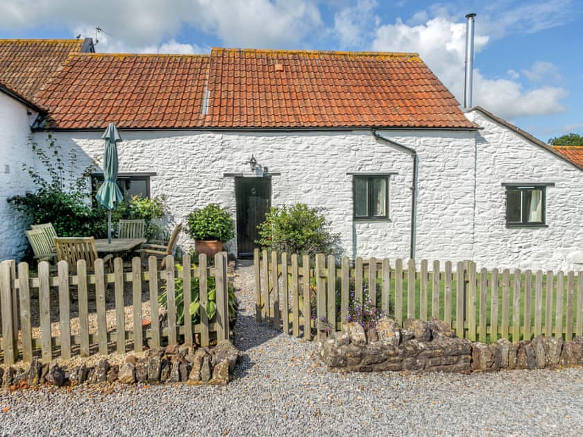 Exterior | Granary - Home Farm Cottages, Winscombe