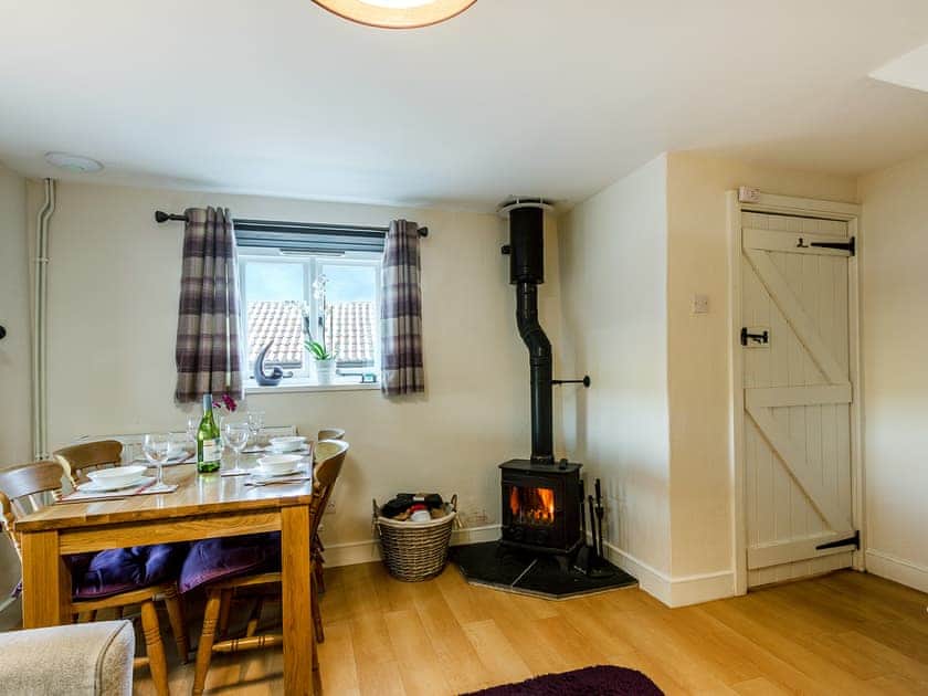 Living room/dining room | Hayloft - Home Farm Cottages, Winscombe