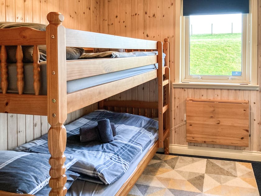 Bunk bedroom | Kaptain’s Cabin, Yanwath, near Pooley Bridge