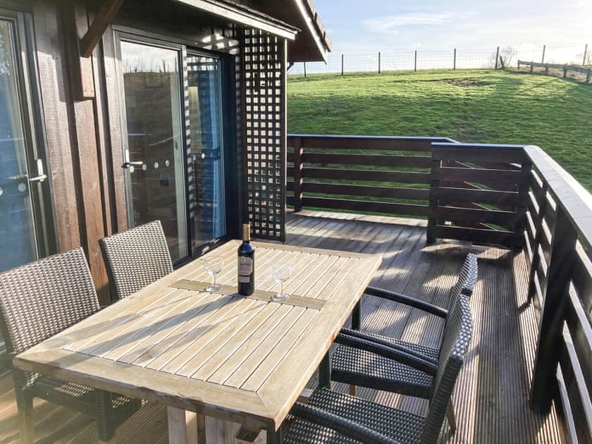 Outdoor eating area | Kaptain’s Cabin, Yanwath, near Pooley Bridge