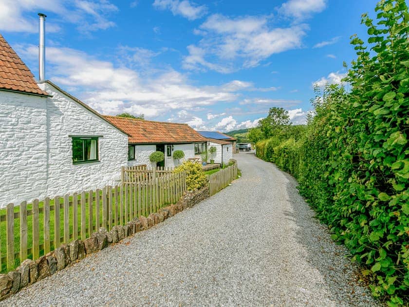 Garden and grounds | Home Farm Cottages, Winscombe