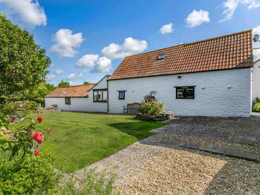 Garden and grounds | Home Farm Cottages, Winscombe