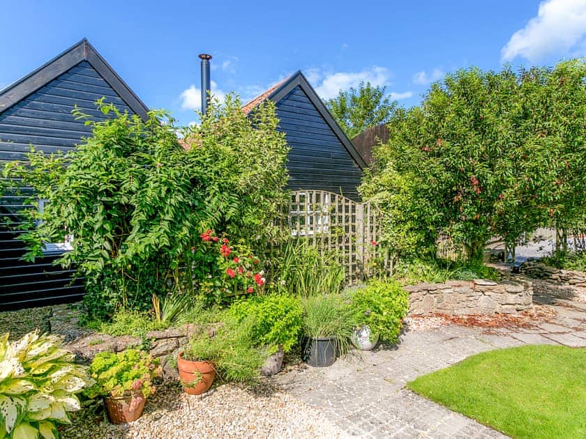 Garden and grounds | Home Farm Cottages, Winscombe
