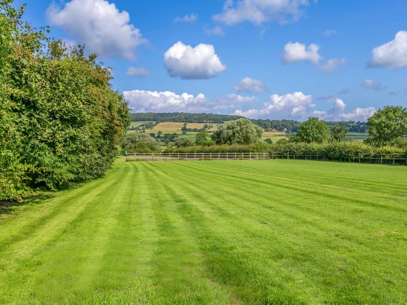 Garden and grounds | Home Farm Cottages, Winscombe