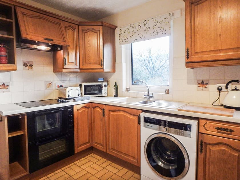 Kitchen/diner | Llygad Yr Haul, Dolgellau
