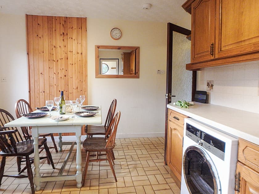 Kitchen/diner | Llygad Yr Haul, Dolgellau