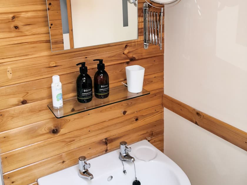 Shower room | The Sheiling Skye, Totaig, near Dunvegan