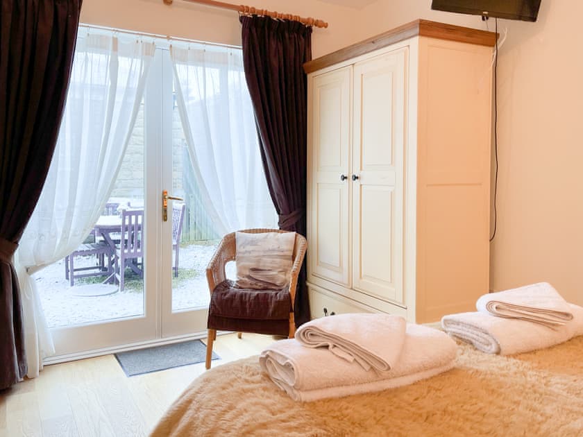 Downstairs Double bedroom  | St Ebba’s Peep, Beadnell