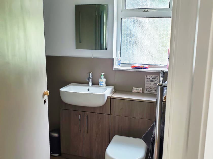 Bathroom | Ashmere, Callington