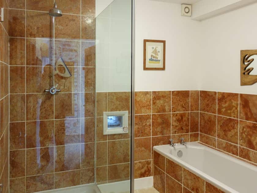 Bathroom | Turneys Cottage - Pendewey Farm Cottages, Bodmin